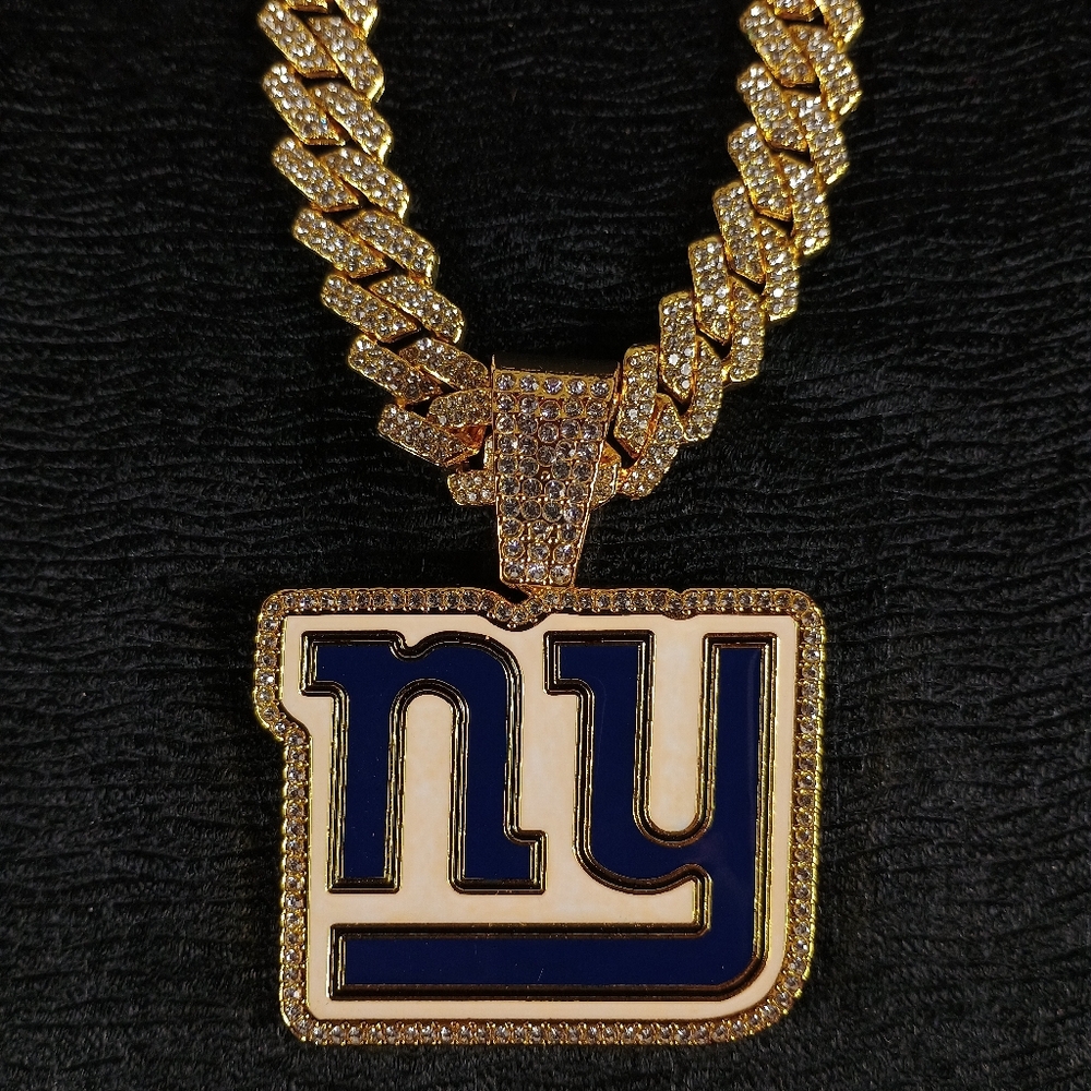 NFL New York Giants 20 Inch Necklace Pendant Cuban Chain Link Football Jewelry